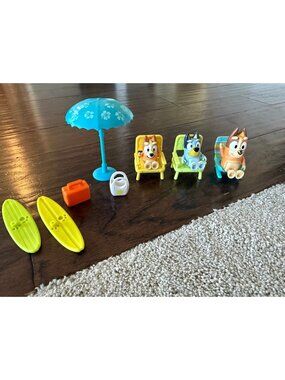 Misc beach scene for bluey characters